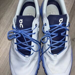 On Cloud Womens Size 10  Blue Athletic Shoes with Breathable Mesh